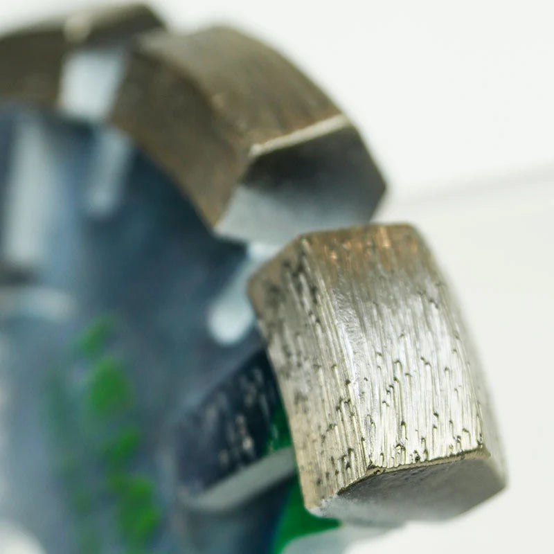 HE120-U Diamantfrässcheibe, Nahaufnahme der U-förmigen Diamantsegmente